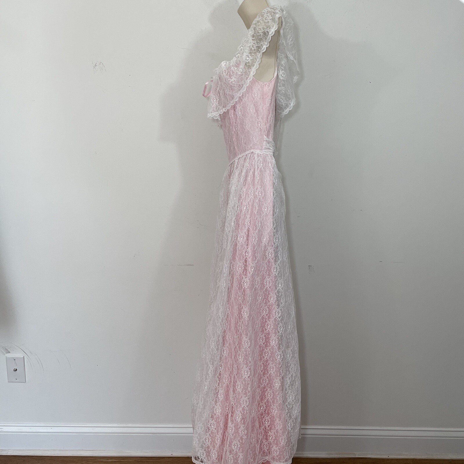 Picture 4 of 11