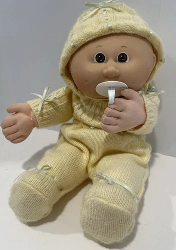 1986 Cabbage Patch Kids 12” BBB Bean Butt Baby Doll HM4, Pacifier, Knit Outfit