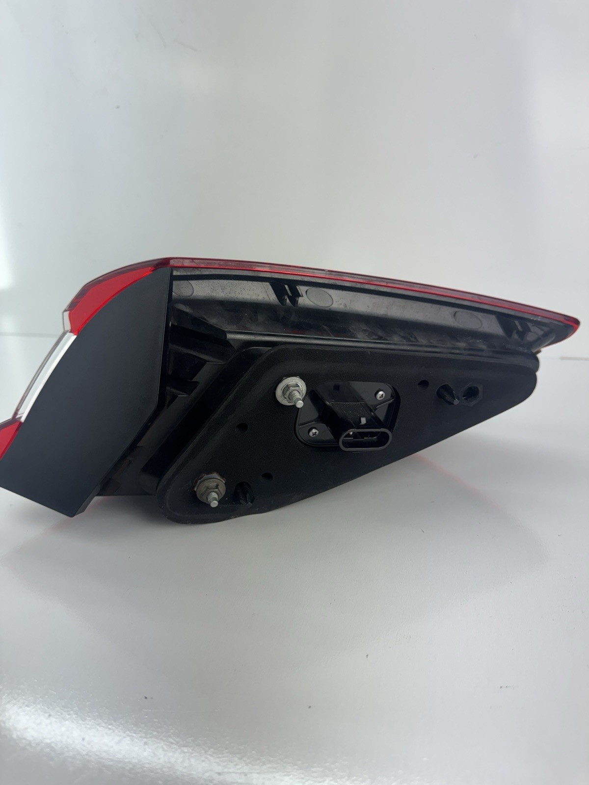 Maserati Quattroporte 2014-2020 Left Lower Outer Tail light P/N 6700054520