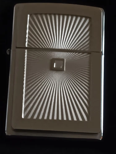 ZIPPO "PICTURE PERFECT" SWAROVSKI CRYSTAL LIGHTER . NEW IN BOX