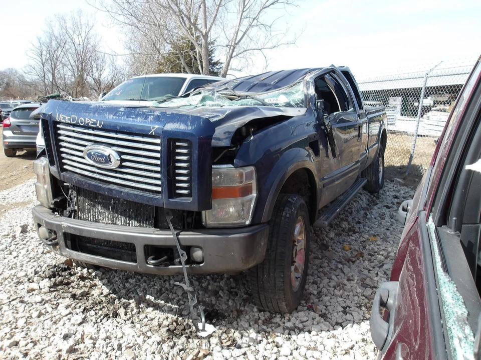 Conjunto de filtro de aire usado se adapta a: camioneta Ford f350sd 2008 diésel grado A Foto 2 de 4