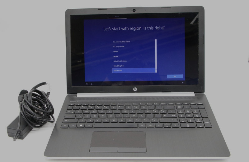 HP 15-DB0031NR Laptop 15.6" AMD A9-9425 Radeon R5 4GB RAMS 1TB HDD *READ*