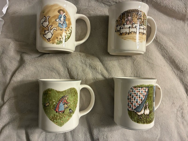 Vtg Pfaltzcraft A Country Summer By Bobbi Becker Set Of 4 Coffee Cups