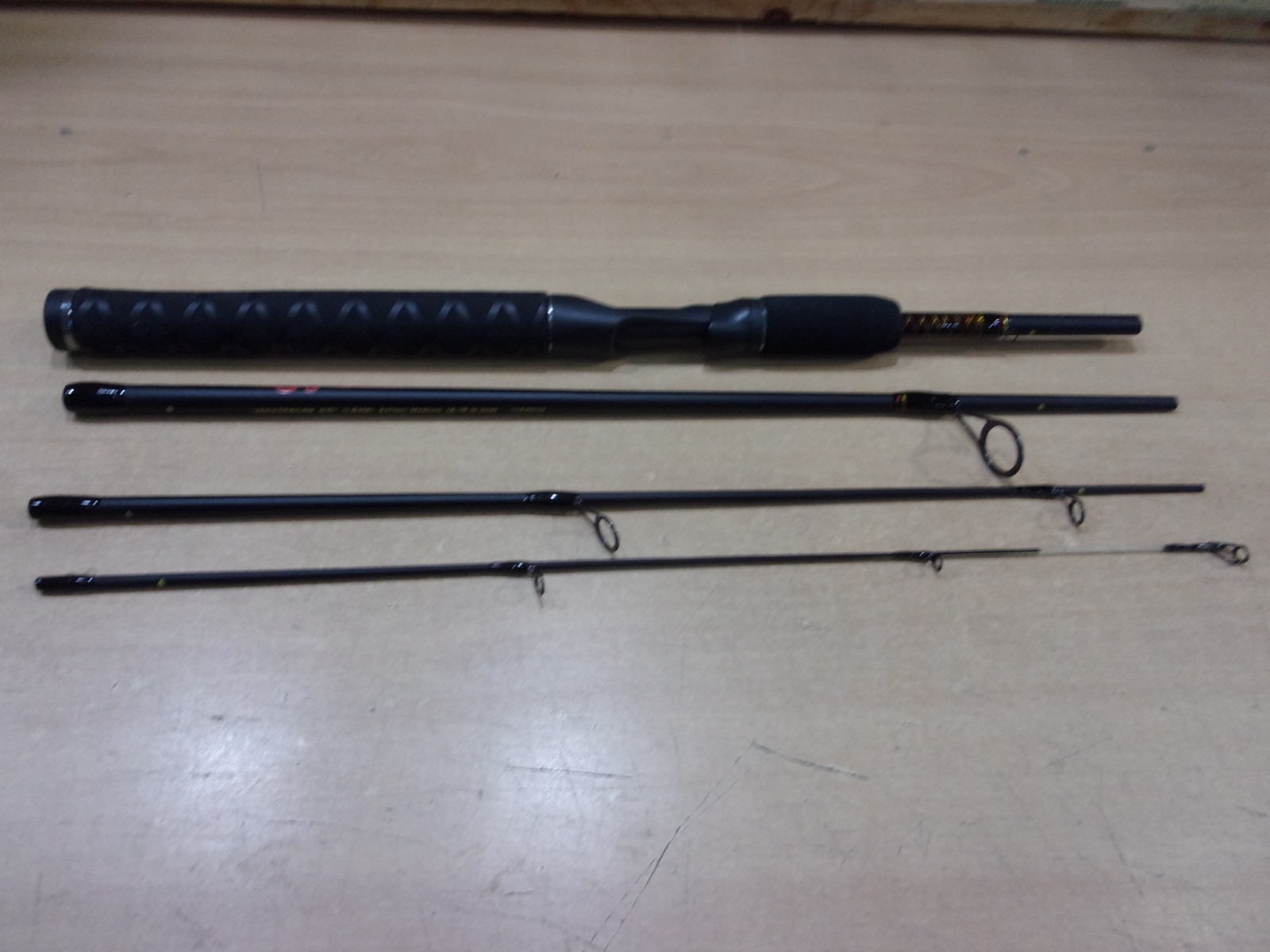 SHAKESPEARE UGLY STIK GX2 6 foot  Medium 4 piece travel spin