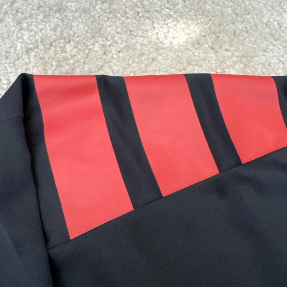 Chaqueta Kith X Adidas Cobras Cuarto Cremallera Negra/Roja Hombres Talla Mediana - FÚTBOL Foto 4 de 4