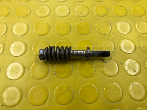 FERRARI 599 GTB, Auspufffeder Schraube, P/N 111743