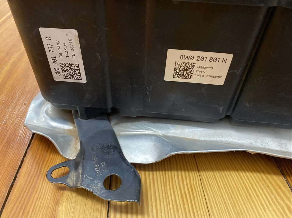 CHARCOAL CANISTER WITH LEAK DETECTION PUMP 8W0201801N AUDI A4 S4 ALLROAD 17-19 - Imagen 2 de 4