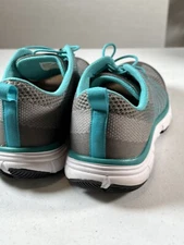 Apex Breeze Athletic Knit -Women’s Athletic Shoes A7000W Size 9.5  Very Comfy