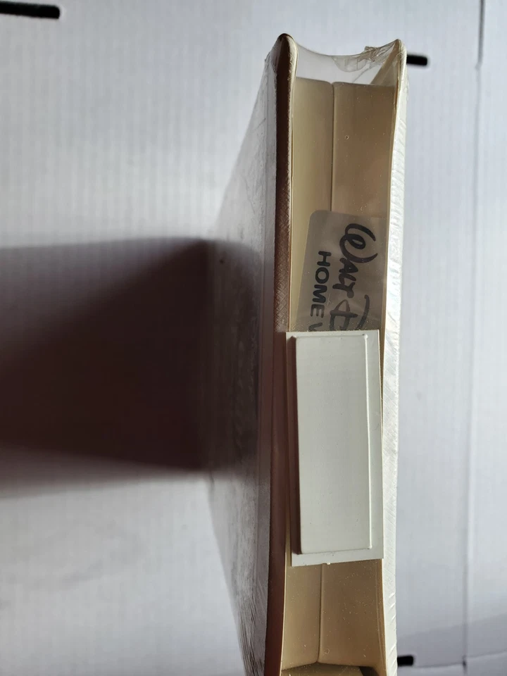 Walt Disney Presents - Darby O'Gill and the Little People (VHS) Sean Connery - Image 4 of 4