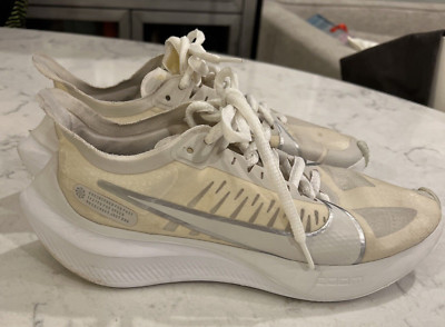 Nike Zoom Gravity WOMEN US 9.5 Running Shoes White Metallic Platinum