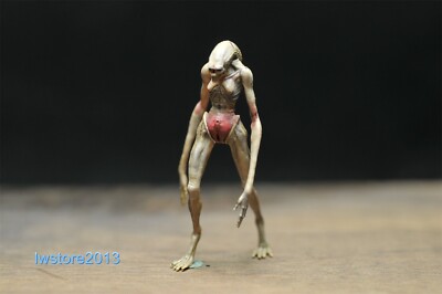 1/87 Alien Scene Props Miniatures Figures Model For Cars Vehicles Toys Dolls