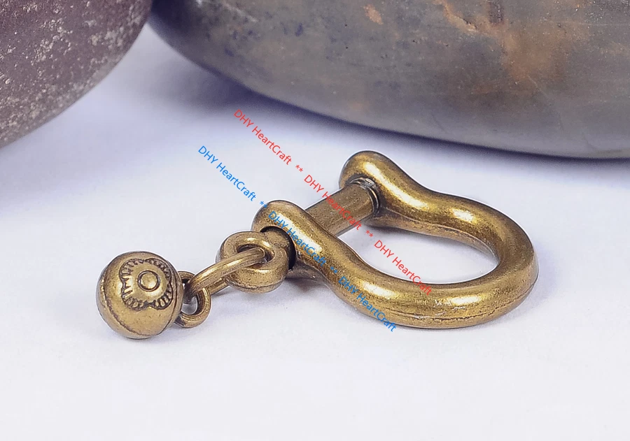 Gancho de llavero vintage de latón con conexión para grillete de cuero 5 piezas herrajes artesanales Foto 3 de 4