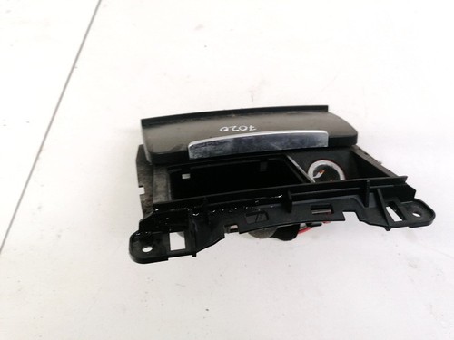 8K0857965 Aschenbecher WJD81610 Audi A5 DE1537672-11