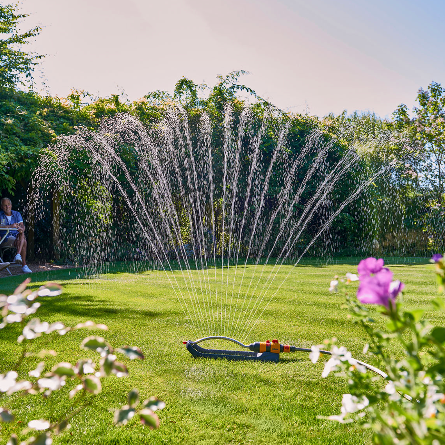 Hozelock Rectangular Sprinkler Plus 250m² Adjustable Garden Watering - 250L