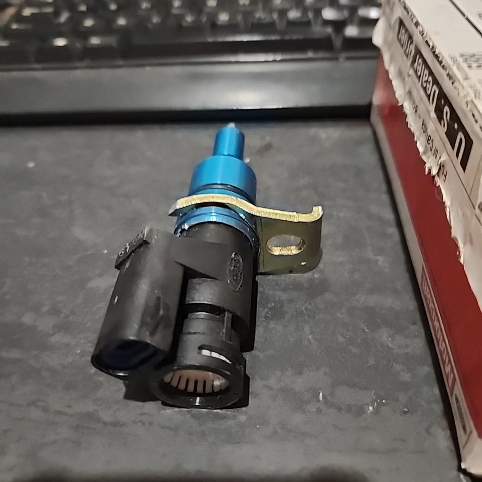 Motorcraft DY-588 Speed Sensor for Select 89-03 Ford Lincoln Mercury Models New - Image 2 of 3