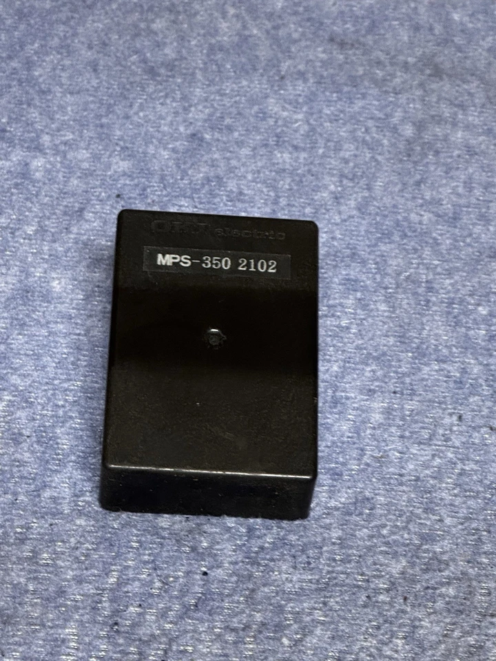 1982 Honda Goldwing 1100 Gl1100 Ecu unidade controladora de computador caixa Ecm Cdi fabricante de equipamento original - Imagem 2 de 4