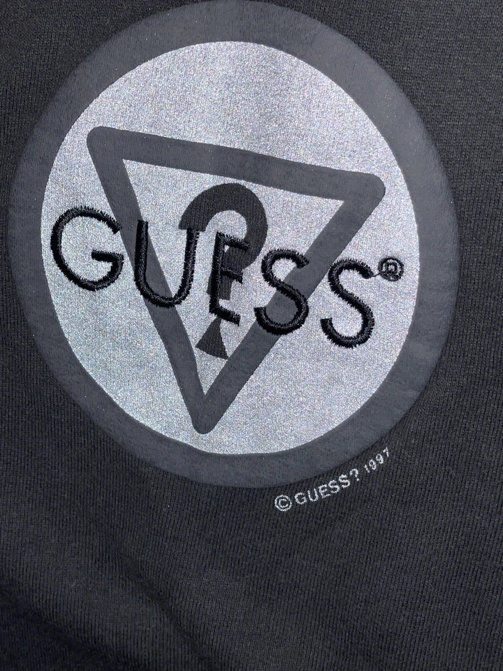 De Colección Rara Sudadera GUESS Deportiva Atlética Bordada Logo Negra 1997 Hombres XL Foto 2 de 4