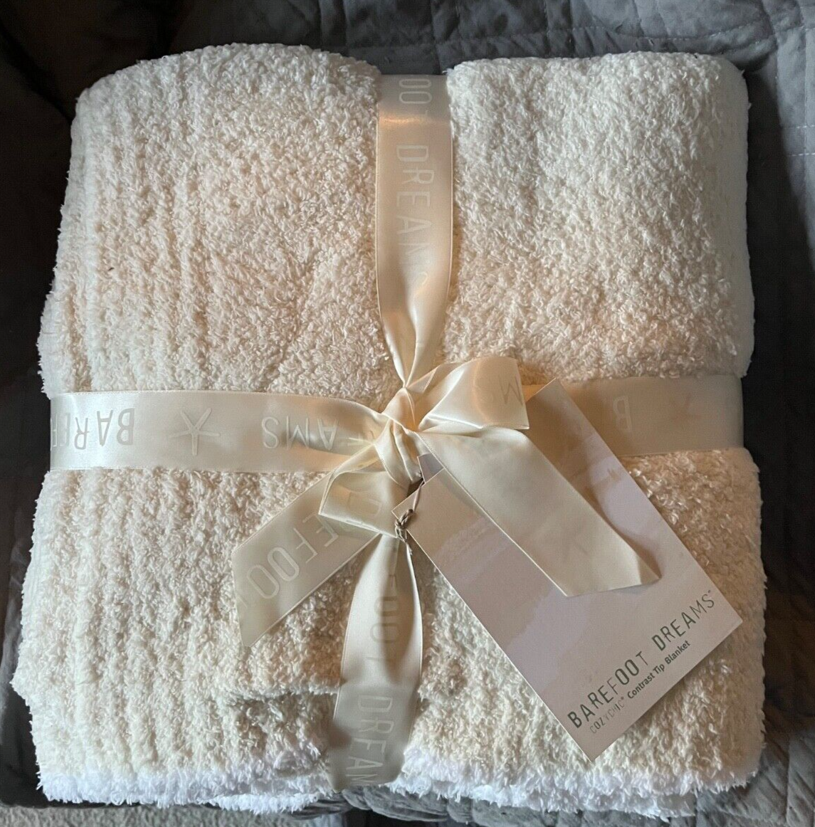 BAREFOOT DREAMS BLANKET THROW NEW