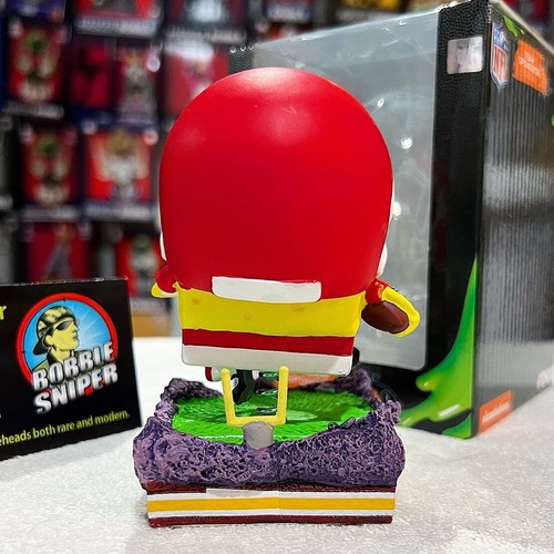 SPONGEBOB SQUAREPANTS Kansas City Chiefs "Gridiron Great" NFL Bobblehead - Picture 7 of 8