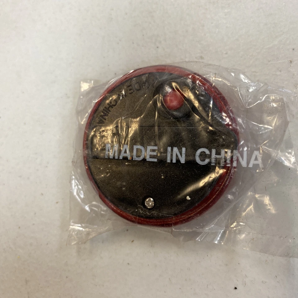 Lote de barra de botones de pin parpadeante rojo iluminado LED Jagermeister vintage sellado y Foto 2 de 2