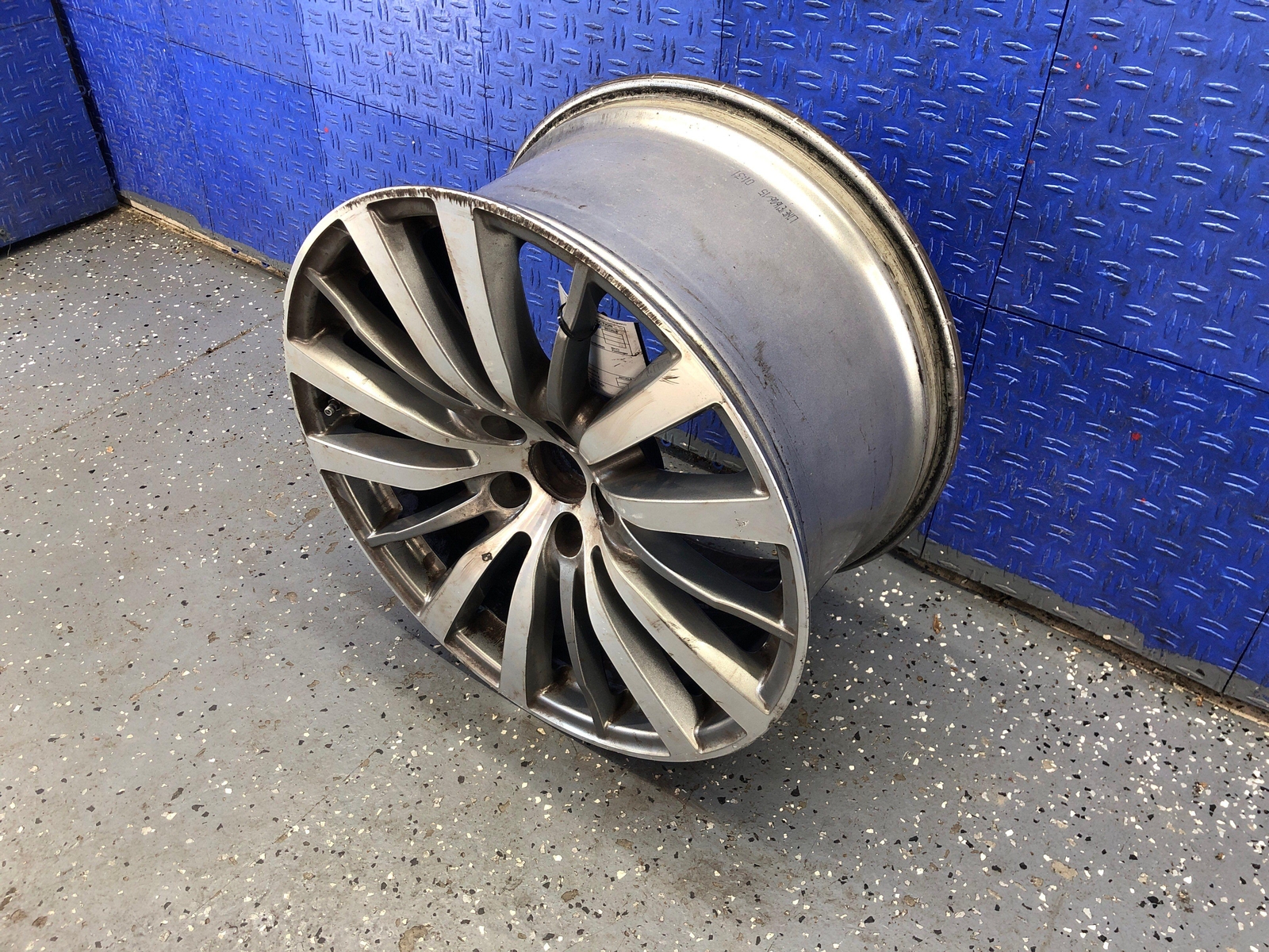 2014-2017 MASERATI GHIBLI 19X10 REAR SILVER WHEEL RIM 670016856 *CURBED* OEM