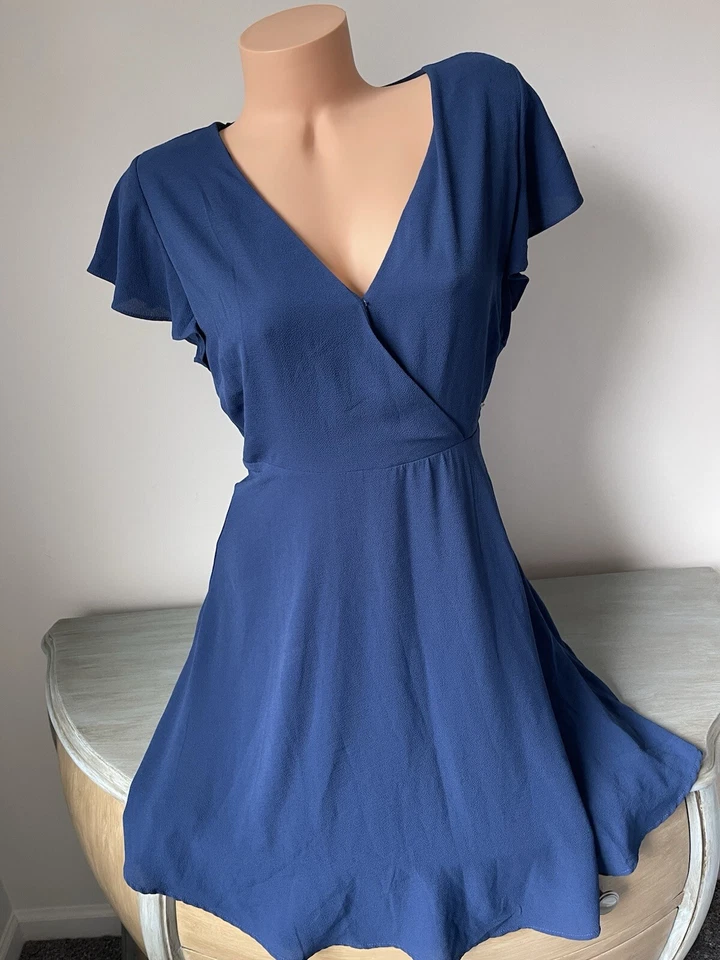 Vestido Pepe Jeans PATRIZIA Crepé Línea A Sobrepelliz Cuello en V Imitación Envoltura Italia Azul Foto 3 de 4