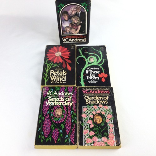 VC ANDREWS ~ DOLLANGANGER Partial Series #2/3/4/5 Petals in the Wind LOT x 4 Box - Picture 3 of 10
