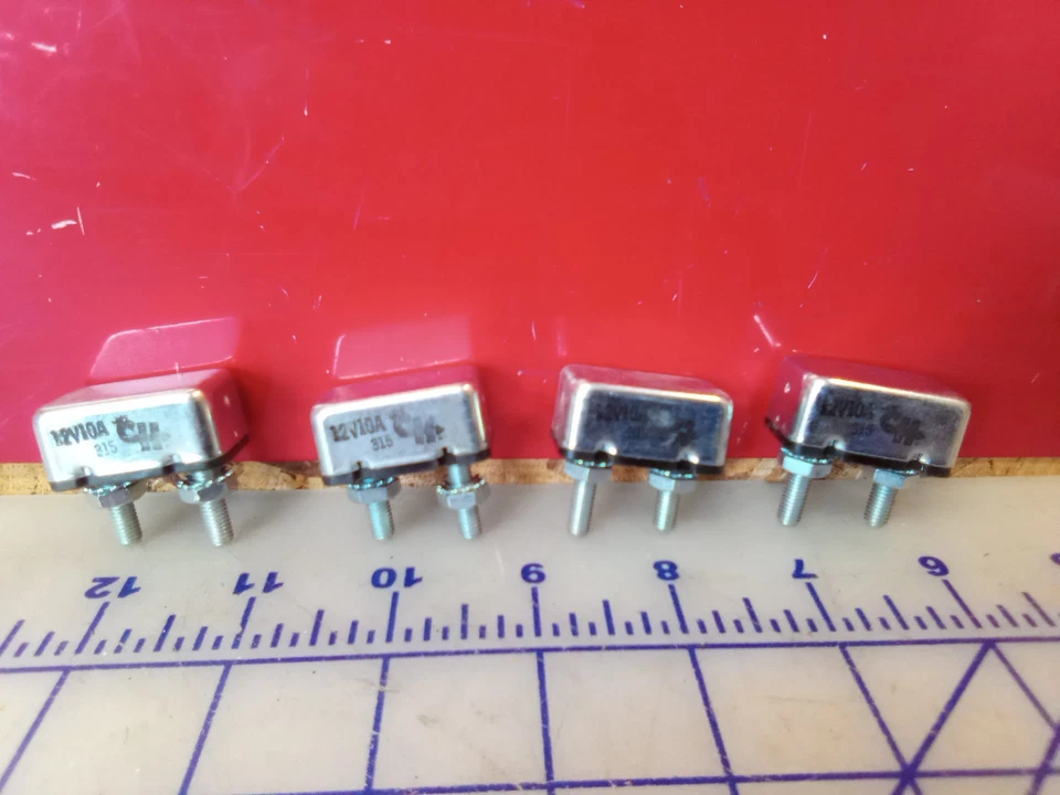 CH, Cole Fúnebre Pack De 4 Disyuntores, 12 Voltios, 10 Amperios, Envío Gratis Foto 3 de 4