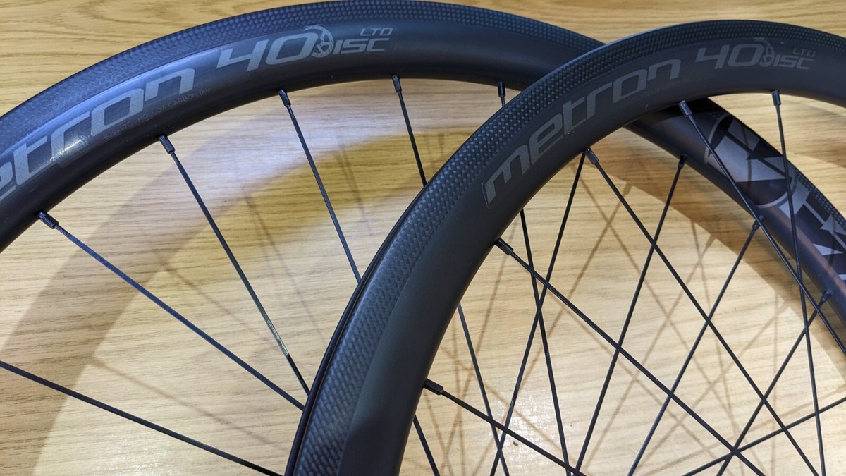 Bicycle Disc Vision Metron 40 Ltd Disc Vision Metron 40 Deep Carbon Disc LTD  Brake Wheels
