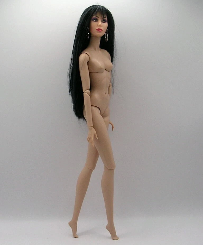 MUÑECA BARBIE CHER HÍBRIDA - INTEGRIDAD ARTICULADA NU.FACE 3.0 CUERPO 12.5 ALTO Foto 2 de 4