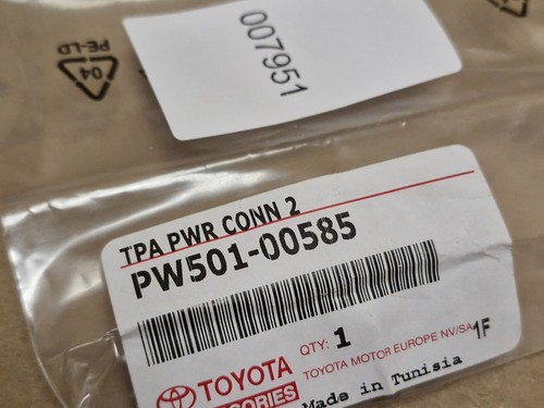 Toyota Auris TPA Rear Sensor Wiring Connector PW50100585 PW501-00585 Genuine - Picture 5 of 12