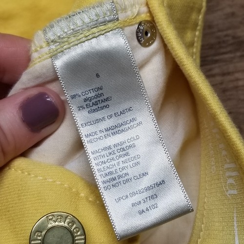 Rafaella Weekend Womans Size 6 Yellow Capri Pant - Picture 3 of 8