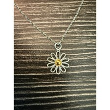 Sterling Silver Daisy 925 Silver  Gold Simple and Chic Necklace