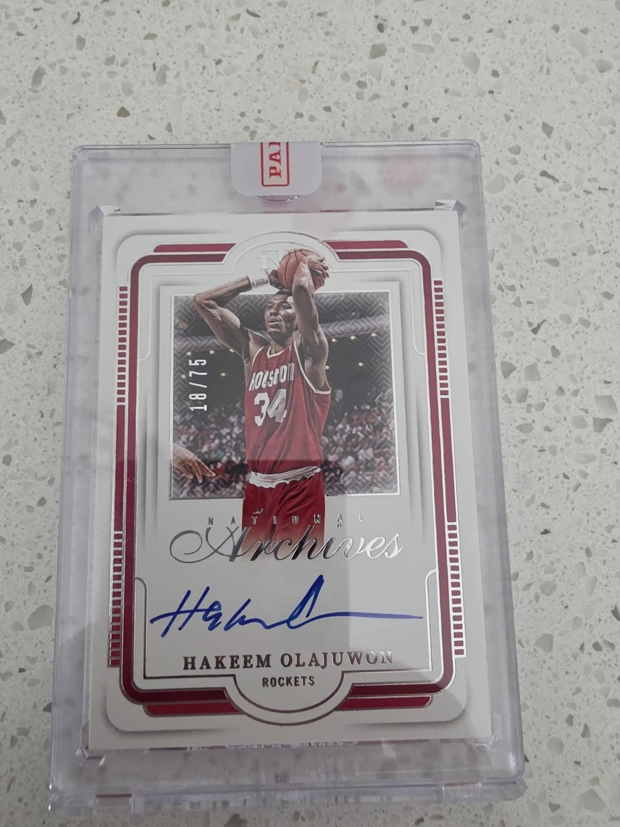 Panini Hakeem Olajuwon Basketball Autographed Sports Trading Cards