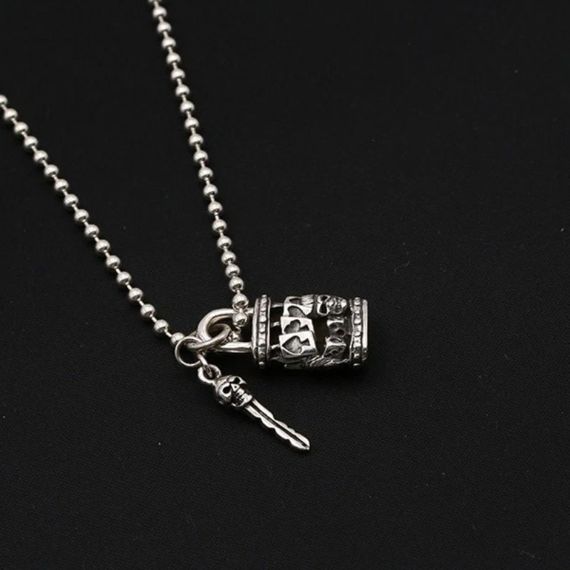 Candado Calavera Plata 925 y Llave Colgante Gótico Motociclista Punk Rock Dije Pesado NUEVO Foto 3 de 4