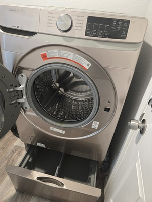 #ad 4.5 cu. ft. Front Load Washer Amd Dryer with Steam in Champagne $1000.00