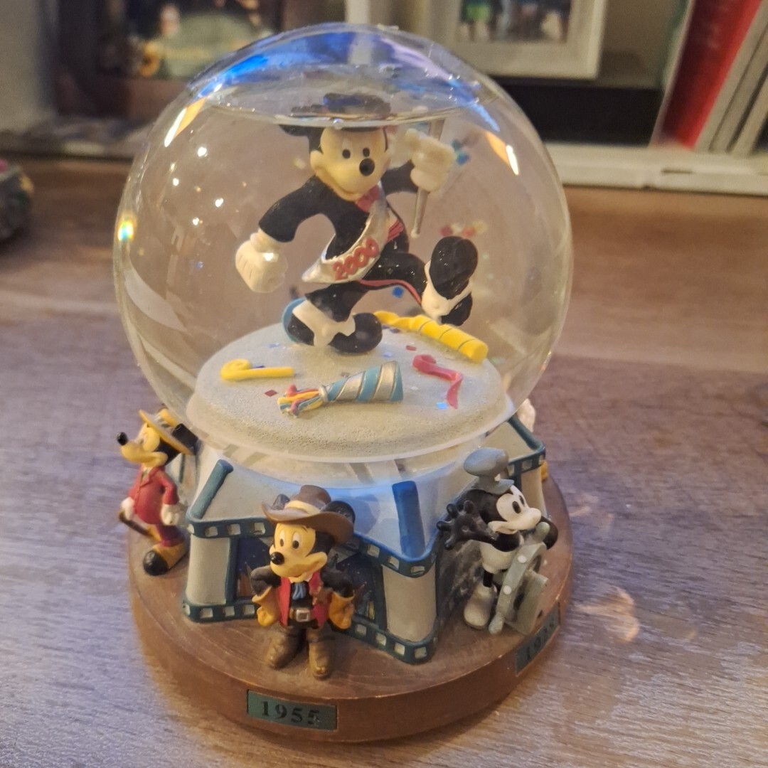 Picture 1 of 6