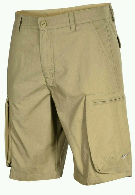 nike shorts beige