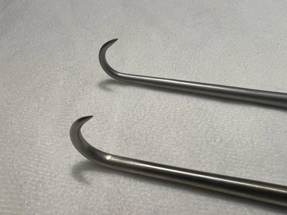 Aesculap BT238R & SSI Ultra 77-1040 Kocher Sharp Bone Hook Retractors 8-3/4" L - Image 2 of 4