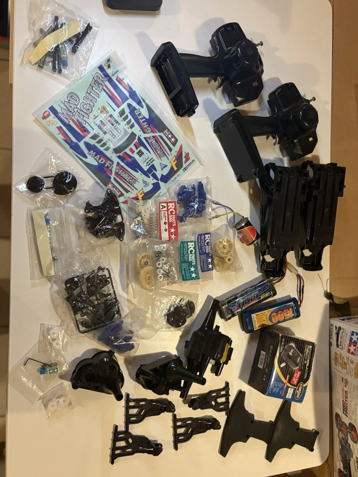 Tamiya Mad Fighter RC Buggy Vintage Komplett 1:10 RC Car mit Akku und OVP - Bild 3 von 4