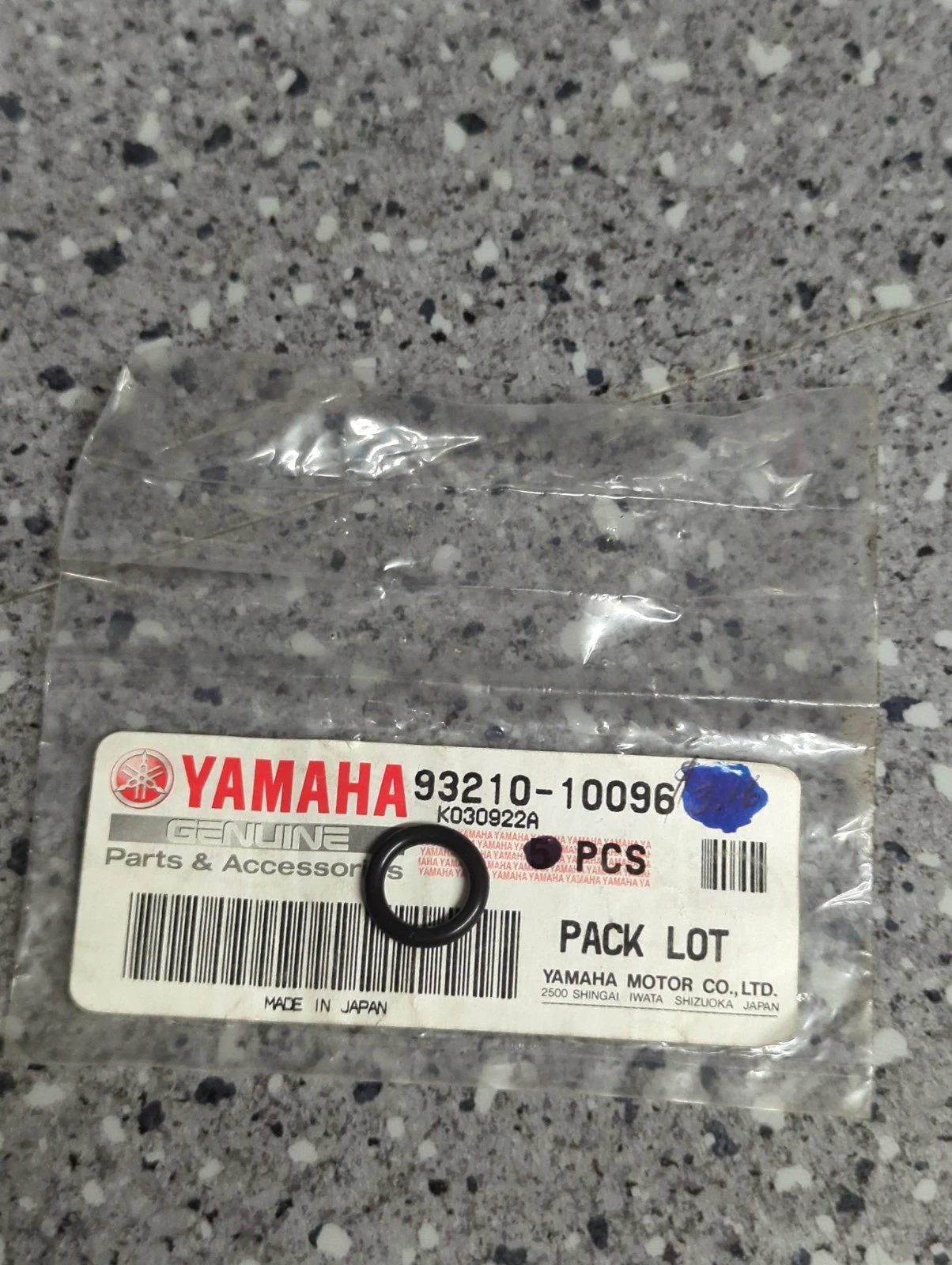 1- YAMAHA O-RING FJ1200 TT350 YZ100 YZ125 YZ175 O-RING 93210-10096