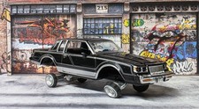 M2 Machines 1987 Buick Regal 1/64 PERSONALIZZATO Lowrider sospensione regolabile