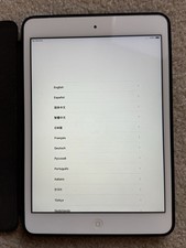 Apple iPad Mini 2 16 GB WiFi 7.9  Silver/White With KHOMO case Bundle No Cord