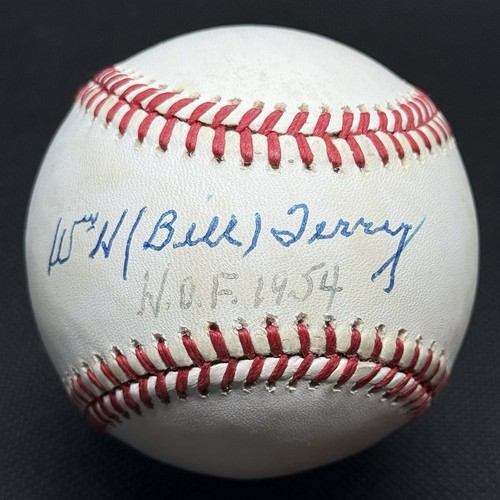 Bill Terry HOF 1954 Signed Baseball PSA/DNA COA New York Giants Graded 7.5