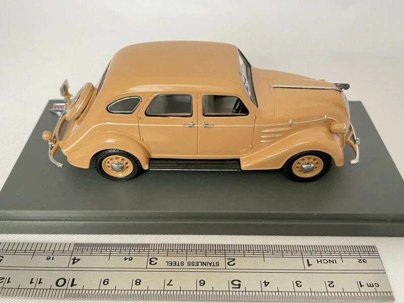 TOYODA AA SEDAN (1936) 1/43 Die-cast Model - KYOSHO Museum Collection TOYOTA