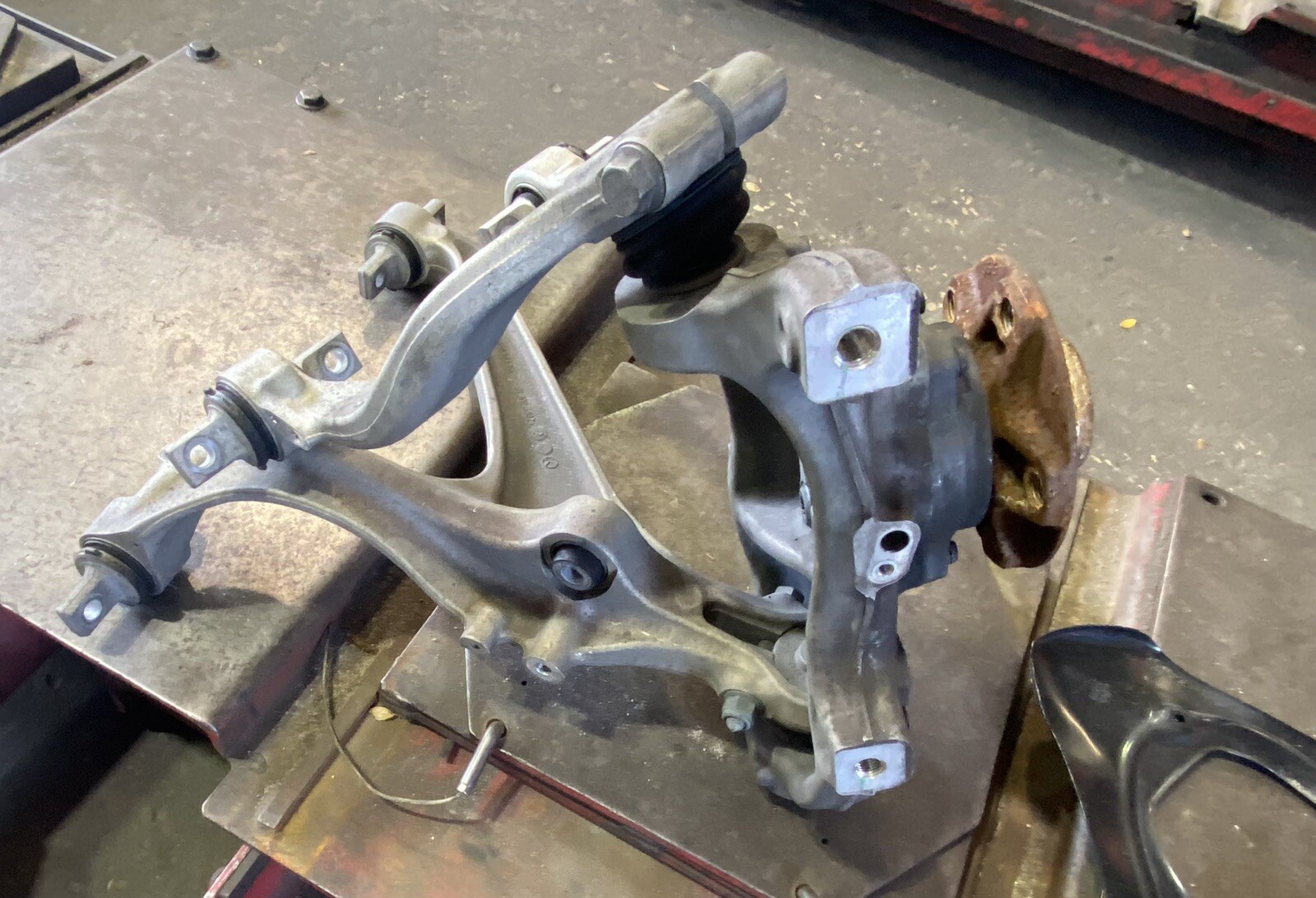 2021 Audi R8 RF Spindle With Control Arms