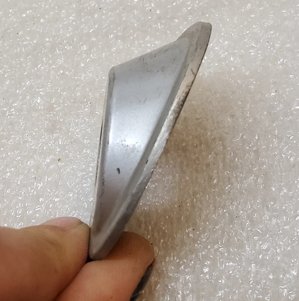 Base de montaje de señal de giro delantera International Harvester Loadstar Cabover Foto 4 de 4