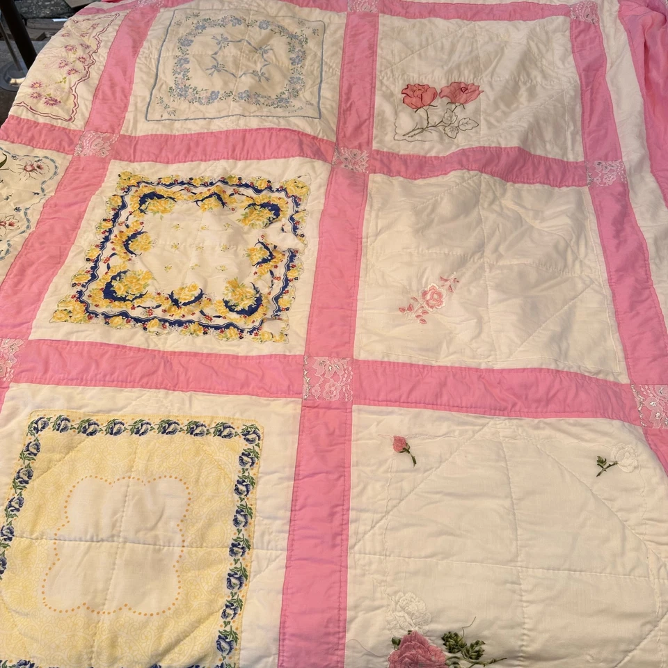 Винтажный ручной работы лоскутное одеяло розовый цветочный носовые платки полный покрывало кружевная отделка - Изображение 2 из 4