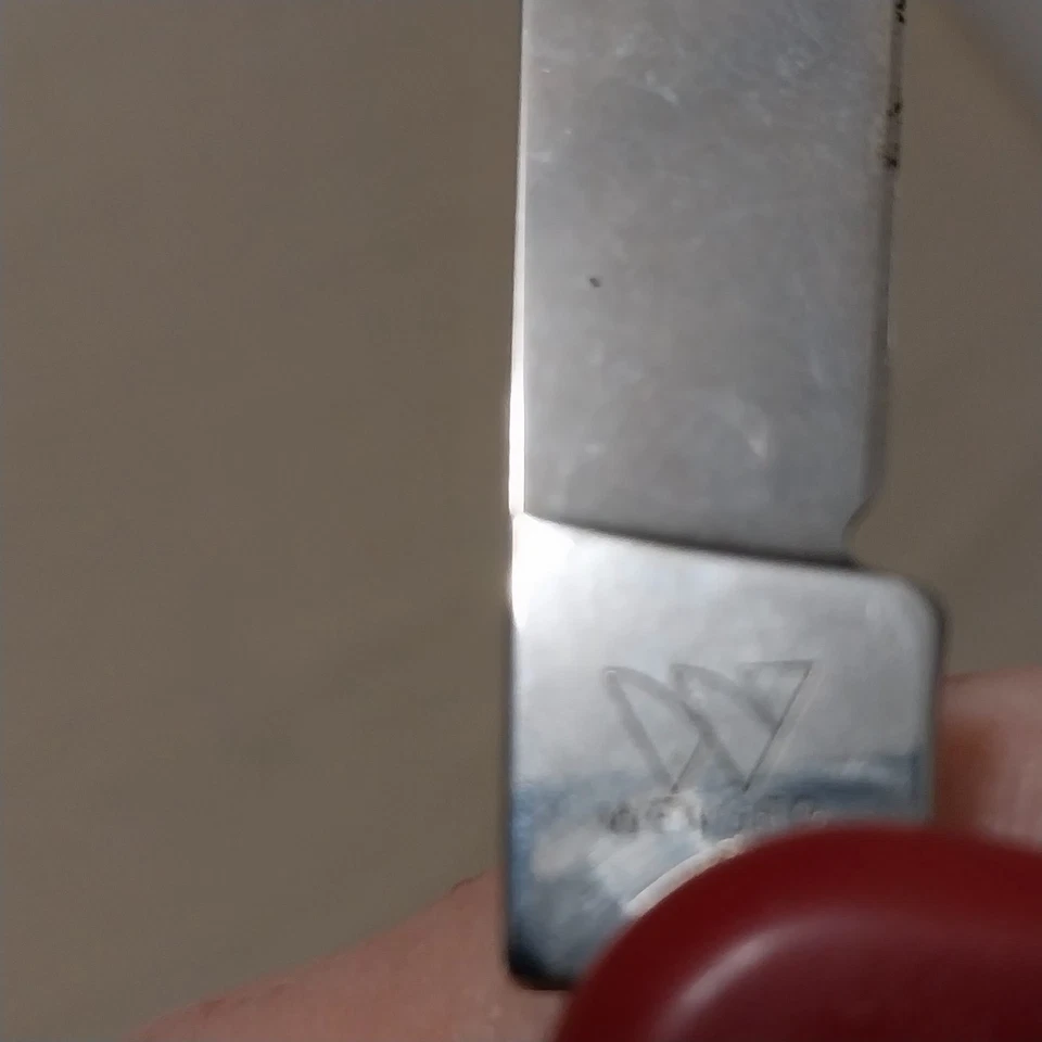 复古温格红色野餐瑞士军队折叠刀 85 毫米带瓶/开罐器 — 第 4/4 张图片