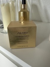 Shiseido Future Solution LX Total Regeneratin...